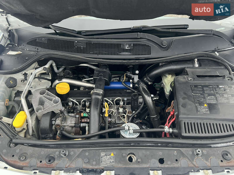 Универсал Renault Megane 2005 в Ямполе фото 11 Универсал Renault Megane 2005 в Ямполе