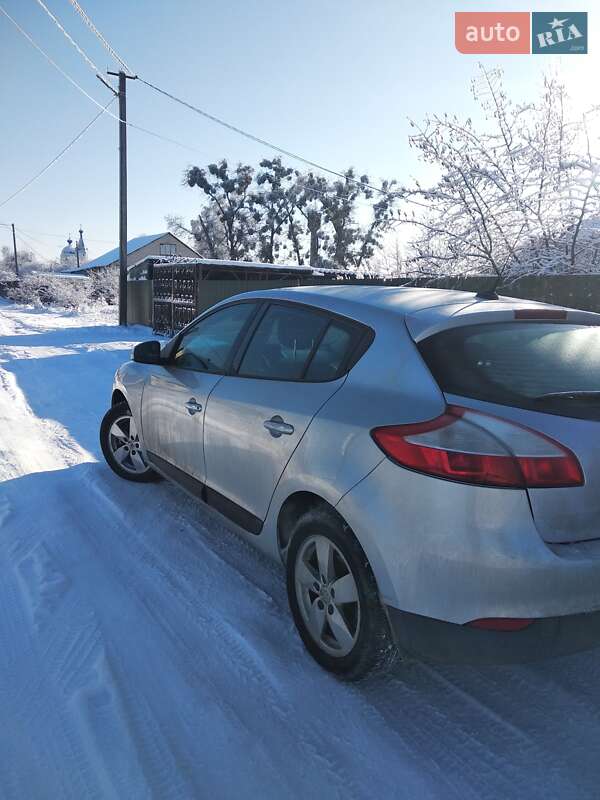 Хэтчбек Renault Megane 2011 в Бабинцам фото 5 Хэтчбек Renault Megane 2011 в Бабинцам