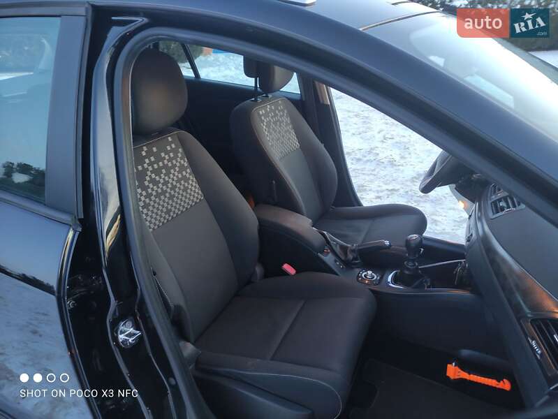Универсал Renault Megane 2012 в Змиеве фото 46 Универсал Renault Megane 2012 в Змиеве