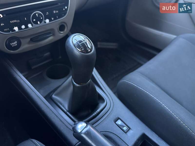 Универсал Renault Megane 2011 в Киеве фото 20 Универсал Renault Megane 2011 в Киеве