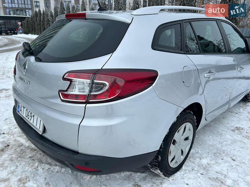 Универсал Renault Megane 2015 в Ивано-Франковске фото 9 Универсал Renault Megane 2015 в Ивано-Франковске