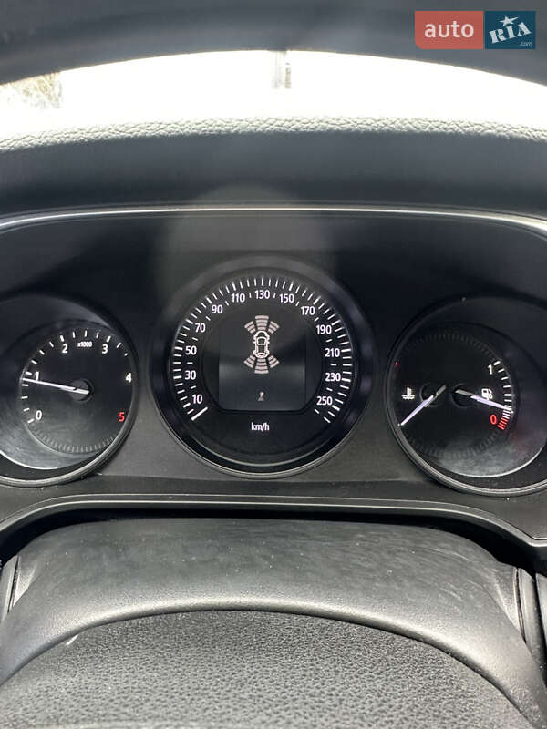 Хэтчбек Renault Megane 2016 в Житомире фото 14 Хэтчбек Renault Megane 2016 в Житомире