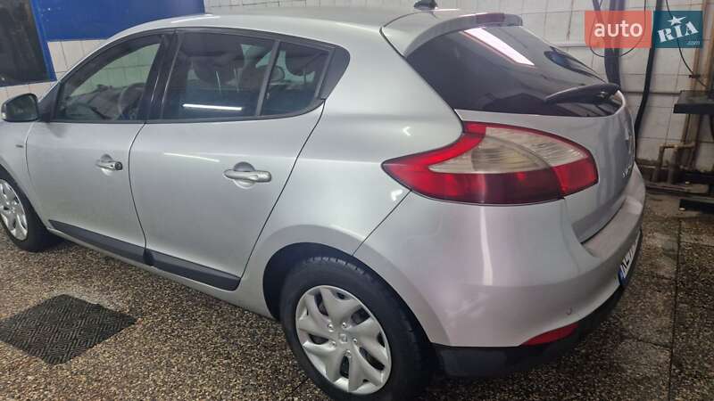 Хэтчбек Renault Megane 2011 в Кривом Роге