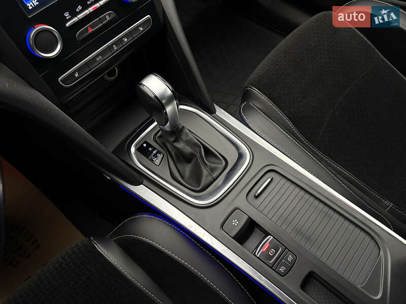 Седан Renault Megane 2017 в Киеве фото 22 Седан Renault Megane 2017 в Киеве