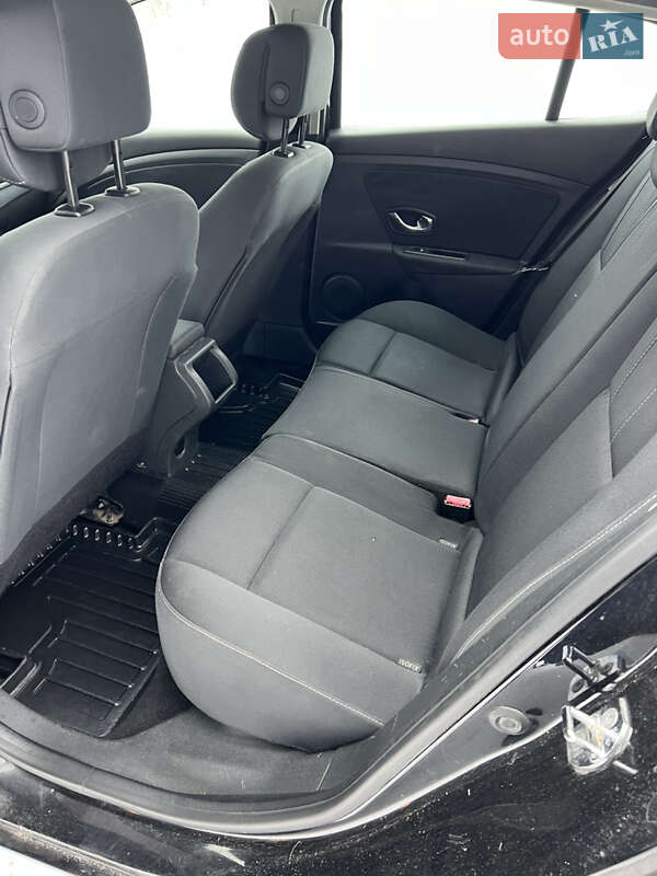 Хэтчбек Renault Megane 2012 в Малине фото 7 Хэтчбек Renault Megane 2012 в Малине