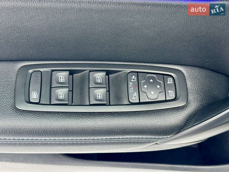 Универсал Renault Megane 2018 в Киеве