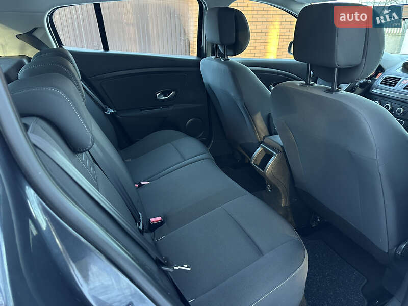 Хэтчбек Renault Megane 2009 в Луцке фото 55 Хэтчбек Renault Megane 2009 в Луцке