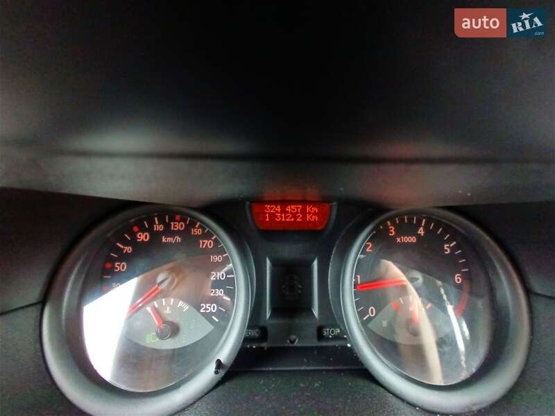 Седан Renault Megane 2005 в Львове