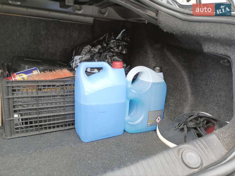 Седан Renault Megane 2005 в Львове