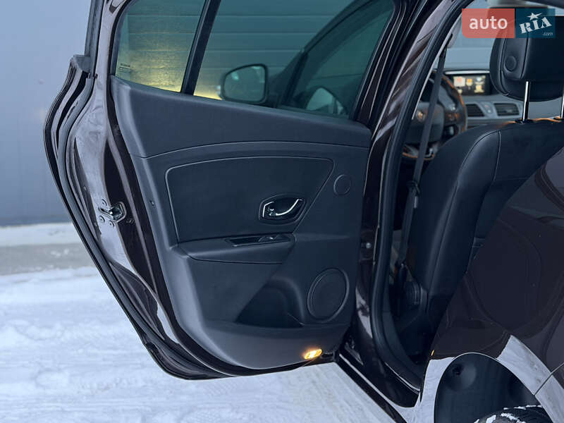 Хэтчбек Renault Megane 2012 в Дубно