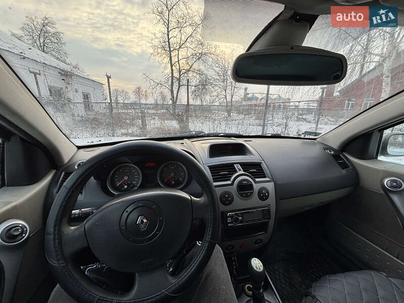 Хэтчбек Renault Megane 2002 в Глобине