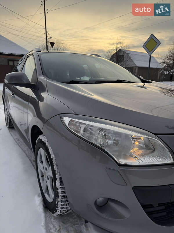 Универсал Renault Megane 2010 в Прилуках