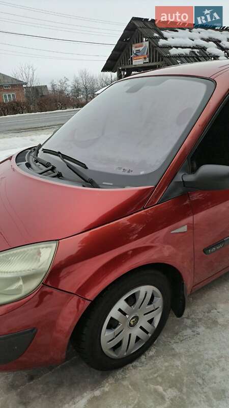 Седан Renault Megane 2005 в Косове