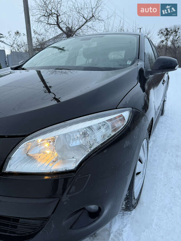 Хэтчбек Renault Megane 2011 в Прилуках