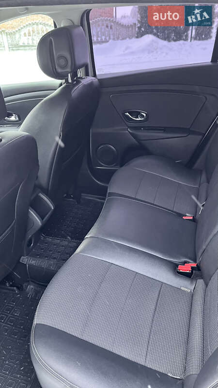 Універсал Renault Megane 2015 в Рівному фото 26 Універсал Renault Megane 2015 в Рівному