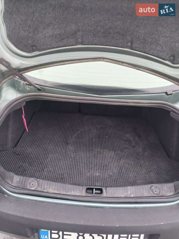 Седан Renault Megane 2005 в Первомайске