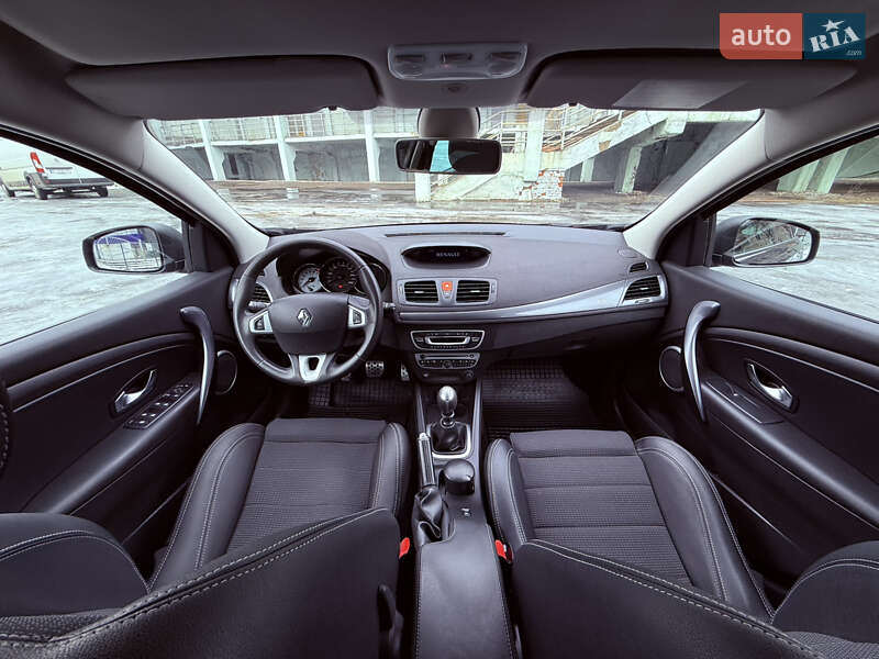 Универсал Renault Megane 2011 в Полтаве фото 24 Универсал Renault Megane 2011 в Полтаве