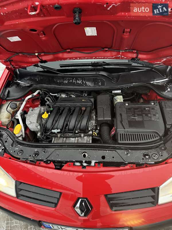 Хэтчбек Renault Megane 2004 в Костополе