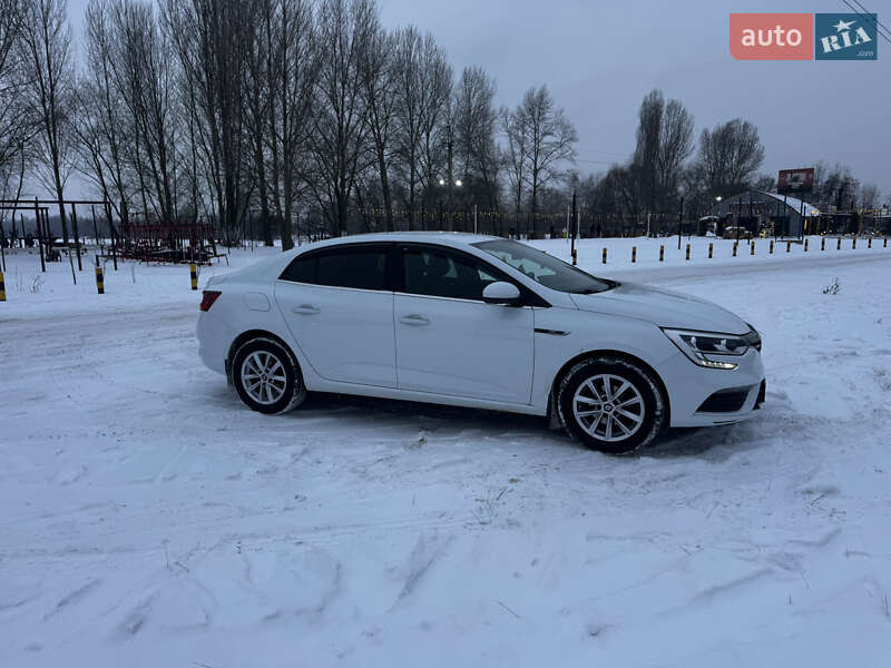 Седан Renault Megane 2020 в Киеве фото 10 Седан Renault Megane 2020 в Киеве