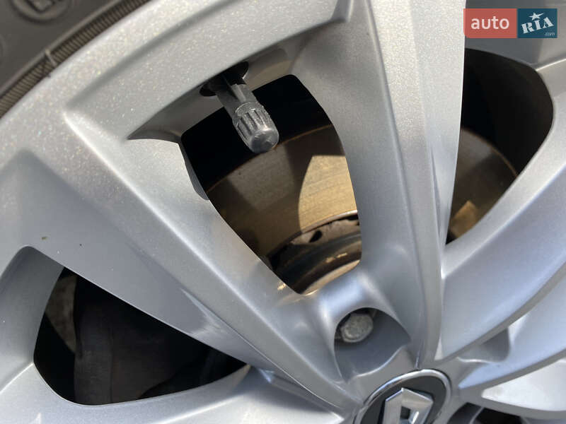 Универсал Renault Megane 2017 в Днепре фото 8 Универсал Renault Megane 2017 в Днепре