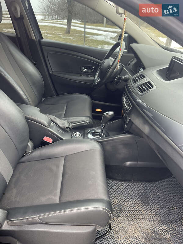 Хэтчбек Renault Megane 2015 в Кропивницком