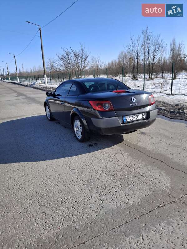 Кабриолет Renault Megane 2005 в Коростене