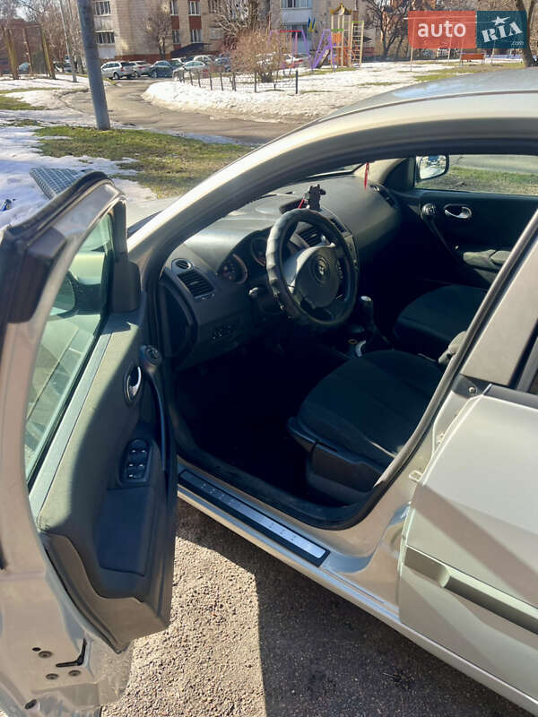 Хэтчбек Renault Megane 2005 в Киеве фото 9 Хэтчбек Renault Megane 2005 в Киеве