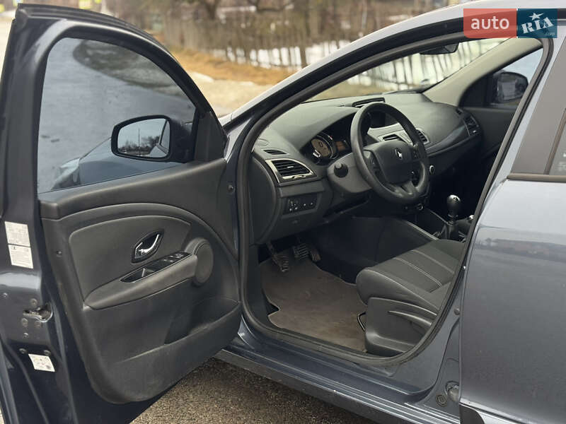 Хэтчбек Renault Megane 2015 в Николаеве