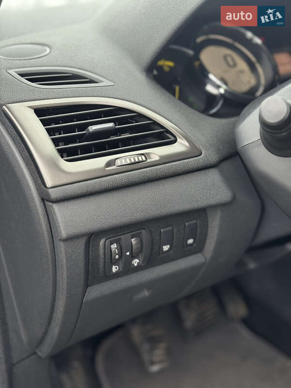 Хэтчбек Renault Megane 2015 в Николаеве