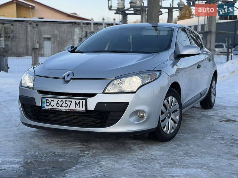 Хэтчбек Renault Megane 2011 в Стрые