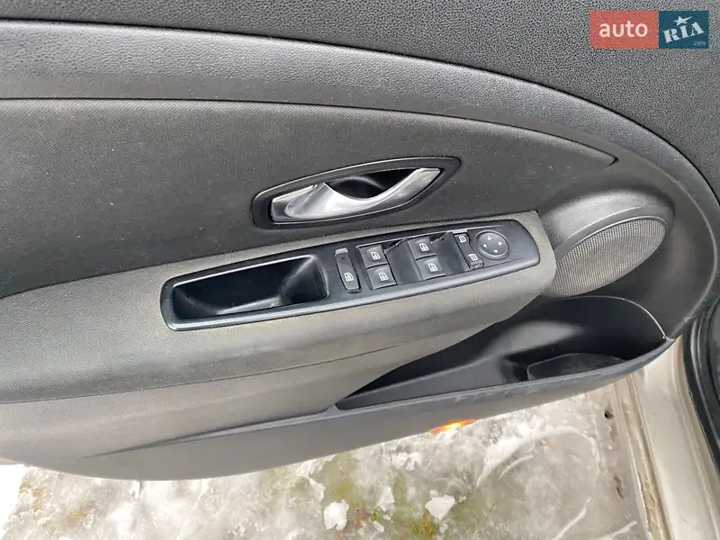 Renault Megane 2010 VIN VF1KZ1G0643950212 фото оголошення 7 з 50