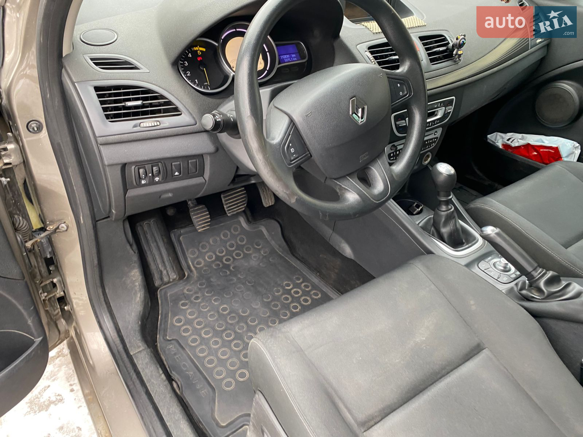 2010 Renault Megane - мініатюра 11