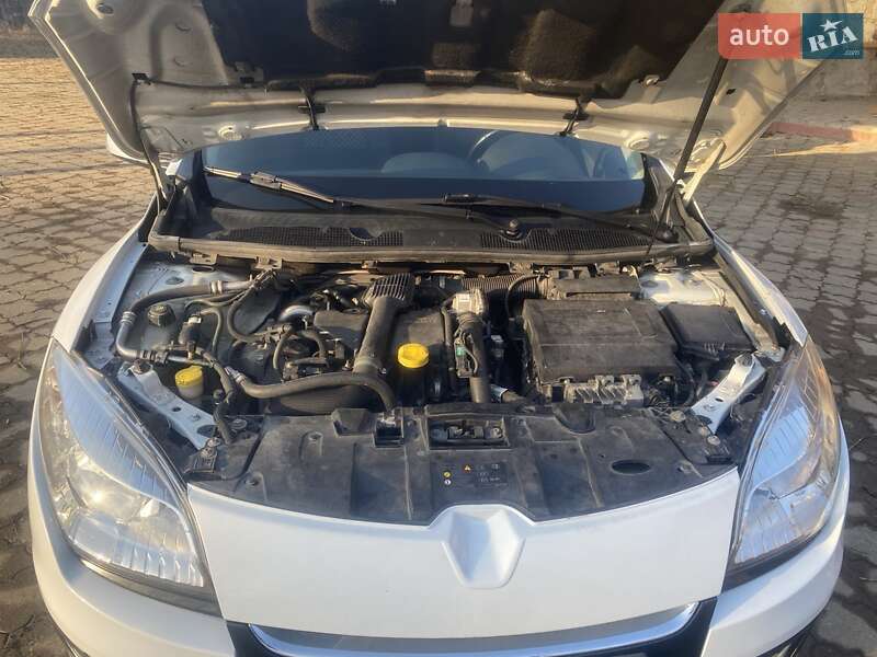 Універсал Renault Megane 2013 в Косові