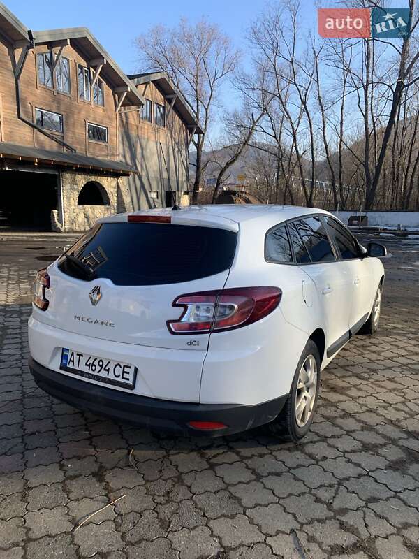 Універсал Renault Megane 2013 в Косові