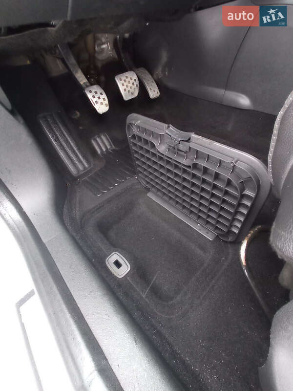 Универсал Renault Megane 2012 в Львове фото 13 Универсал Renault Megane 2012 в Львове