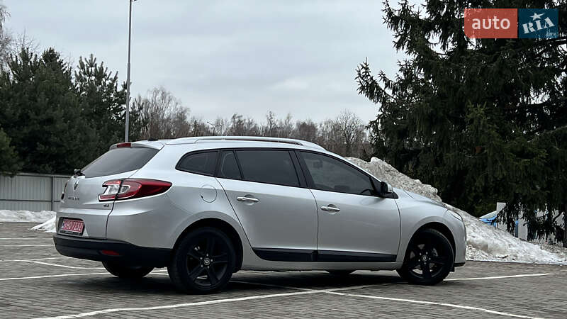 Универсал Renault Megane 2011 в Демидовке