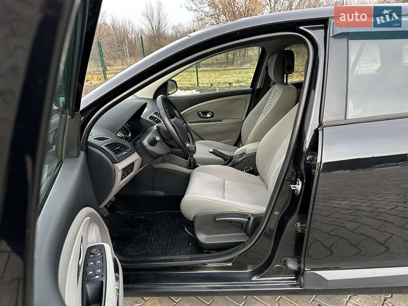 Универсал Renault Megane 2010 в Желтых Водах фото 13 Универсал Renault Megane 2010 в Желтых Водах