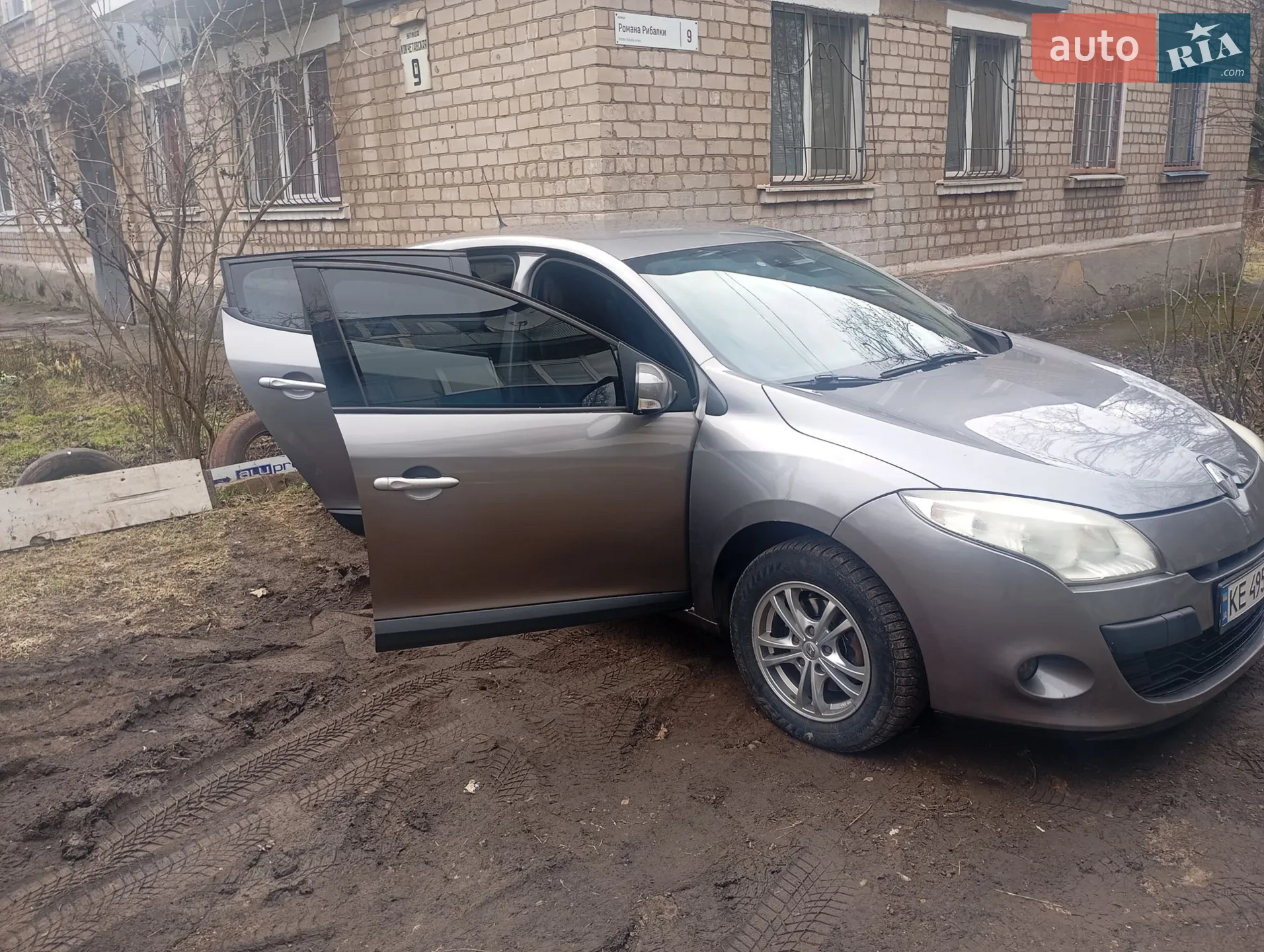 2010 Renault Megane - мініатюра 12