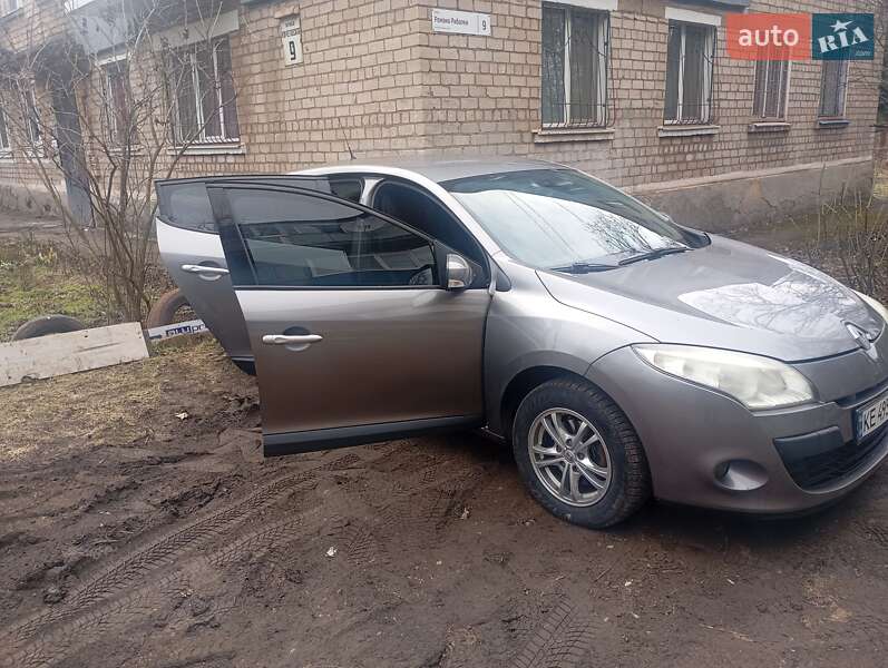 Хэтчбек Renault Megane 2010 в Кривом Роге