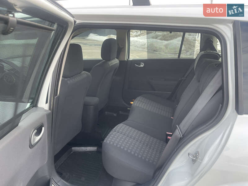 Универсал Renault Megane 2008 в Чернигове фото 15 Универсал Renault Megane 2008 в Чернигове