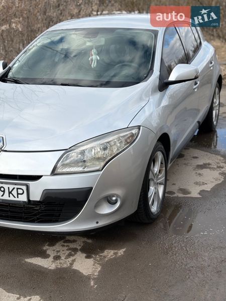 Хэтчбек Renault Megane 2009 в Турбовом
