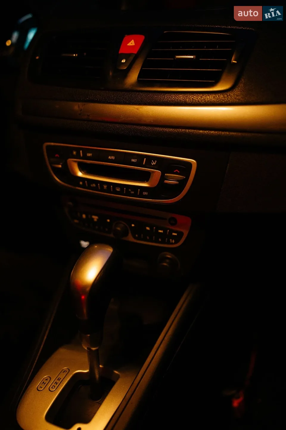 2010 Renault Megane - мініатюра 37