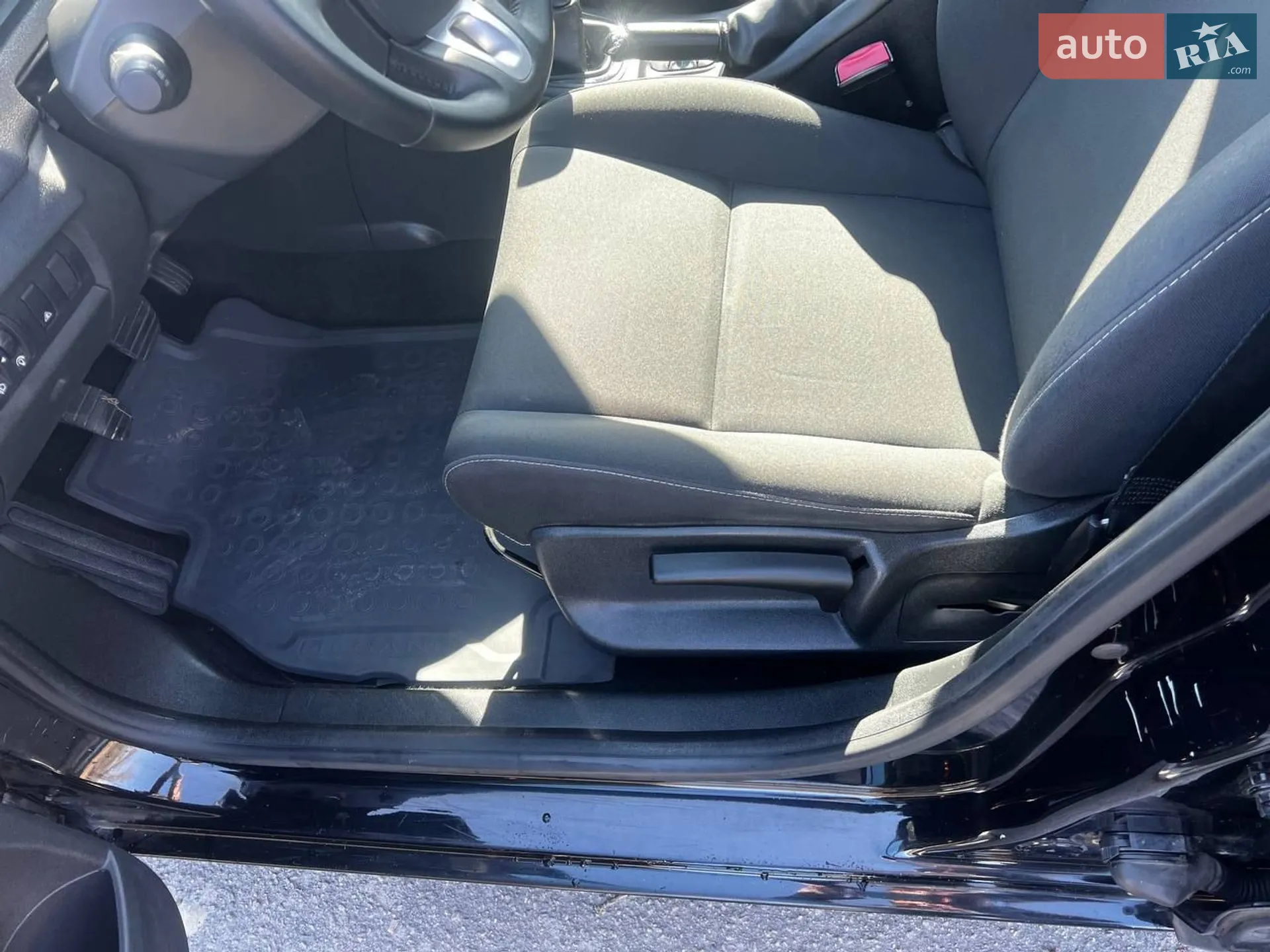 2012 Renault Megane - мініатюра 19