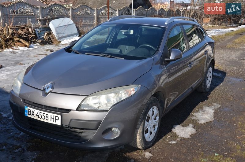 Универсал Renault Megane 2010 в Староконстантинове