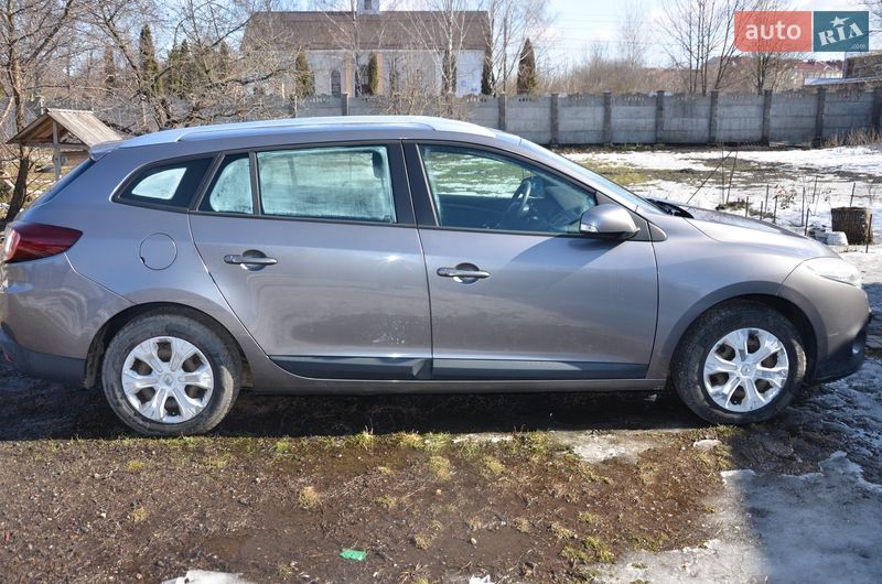 Универсал Renault Megane 2010 в Староконстантинове