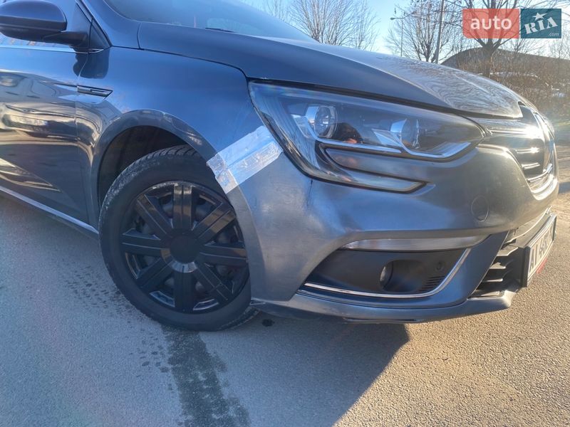 Хэтчбек Renault Megane 2016 в Первомайске