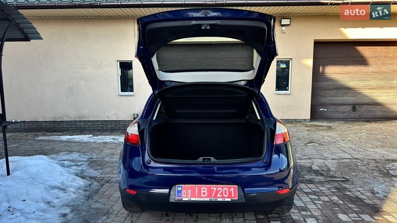 Хэтчбек Renault Megane 2012 в Хороле фото 19 Хэтчбек Renault Megane 2012 в Хороле