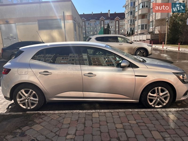 Хэтчбек Renault Megane 2016 в Киеве
