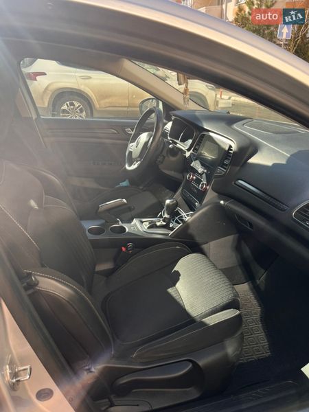 Хэтчбек Renault Megane 2016 в Киеве