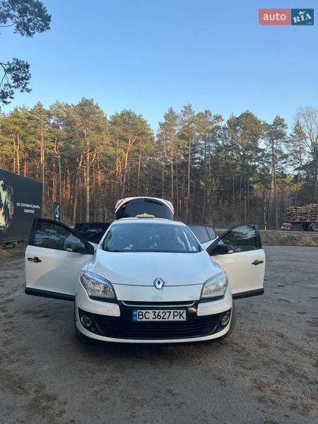 Хэтчбек Renault Megane 2012 в Великих Мостах